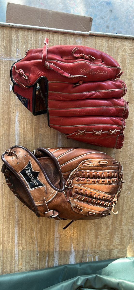 Baseball mitts