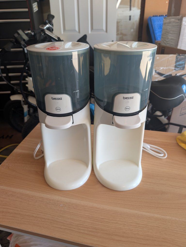 Brezza Baby Bottle Maker - 2 available