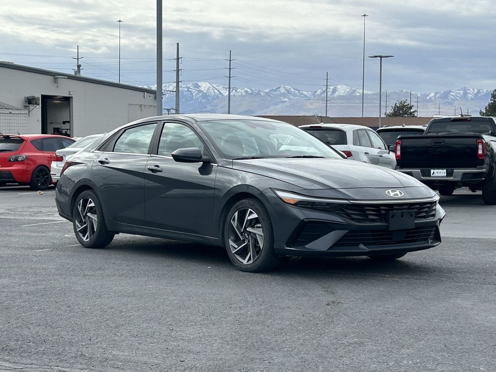 2024 Hyundai Elantra SEL