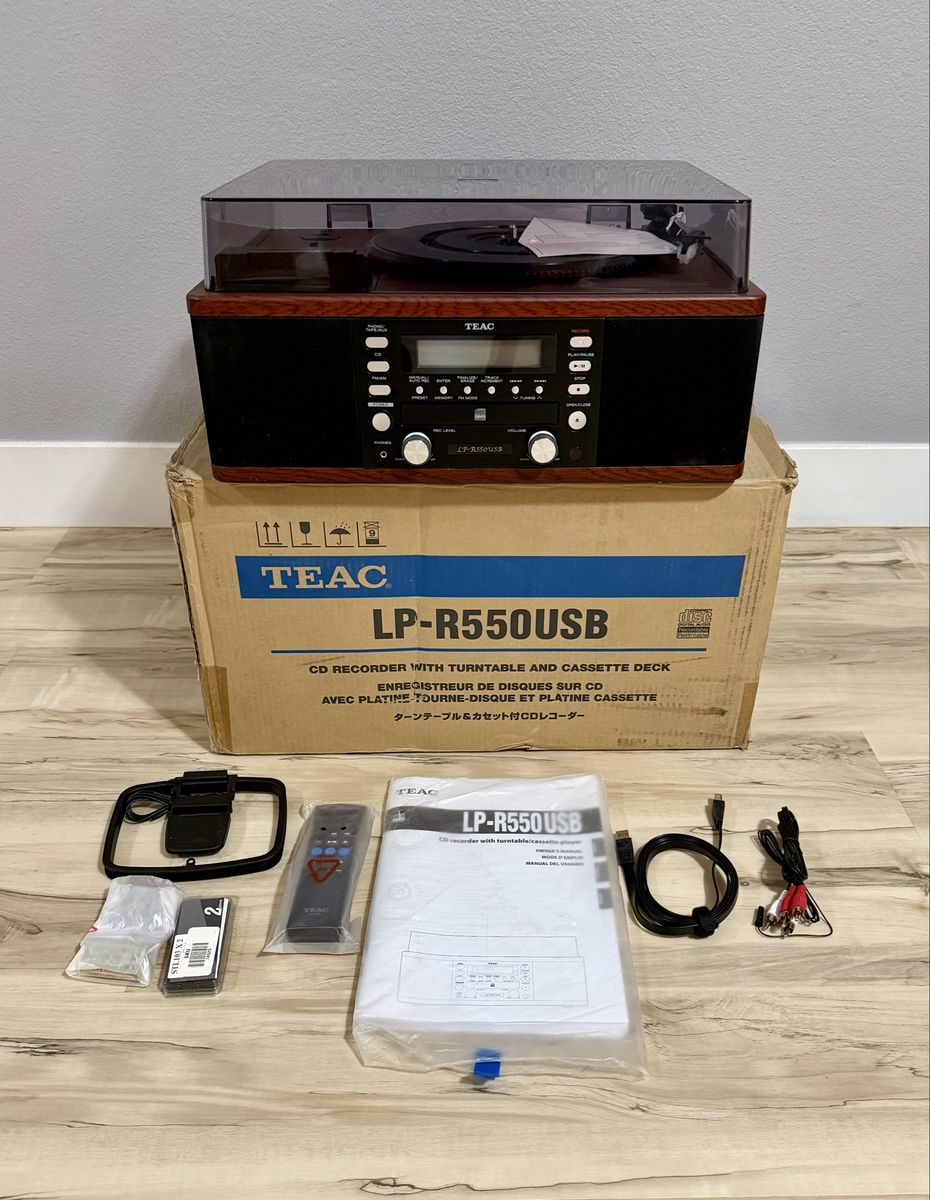 TEAC LP-R550USB Record Player CD Recorder
