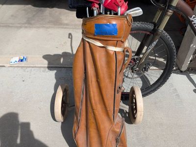 Vintage Golf Club Set - Left Handed