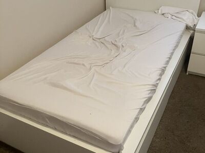 Twin Bedset with Side Tables