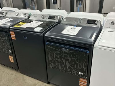 NEW MAYTAG PET PRO TOP LOAD WASHER & ELECTRIC DRYER SET