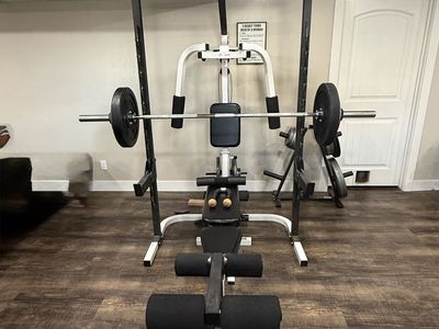 Squat Rack And Weight Bench