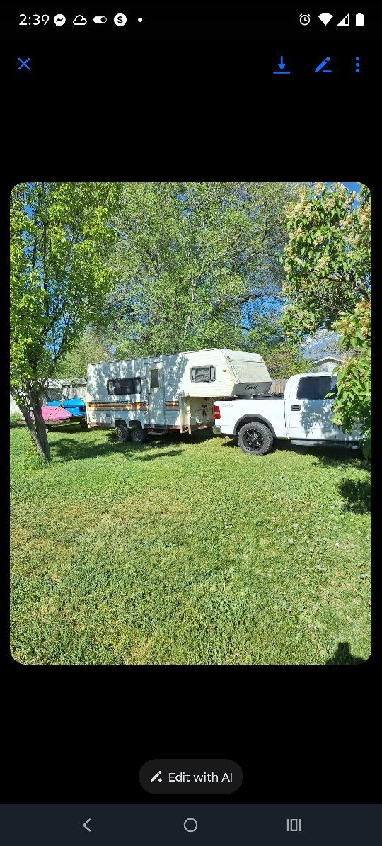 84 nomad 5th wheel camp trailer 20ft. make offer