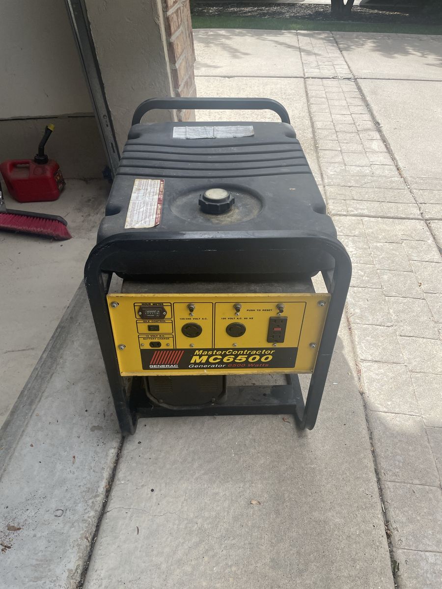 Generac Master MC6500W Portable Generator - 331 Hours, 120/240V AC, Runs Great!