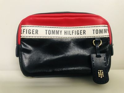 Tommy Hilfiger small bag