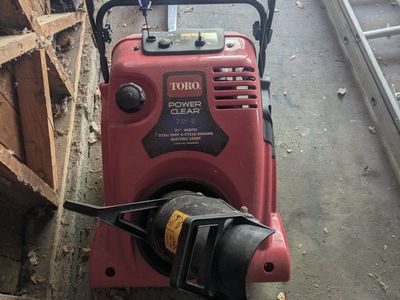Snowblower. Toro Power Clear