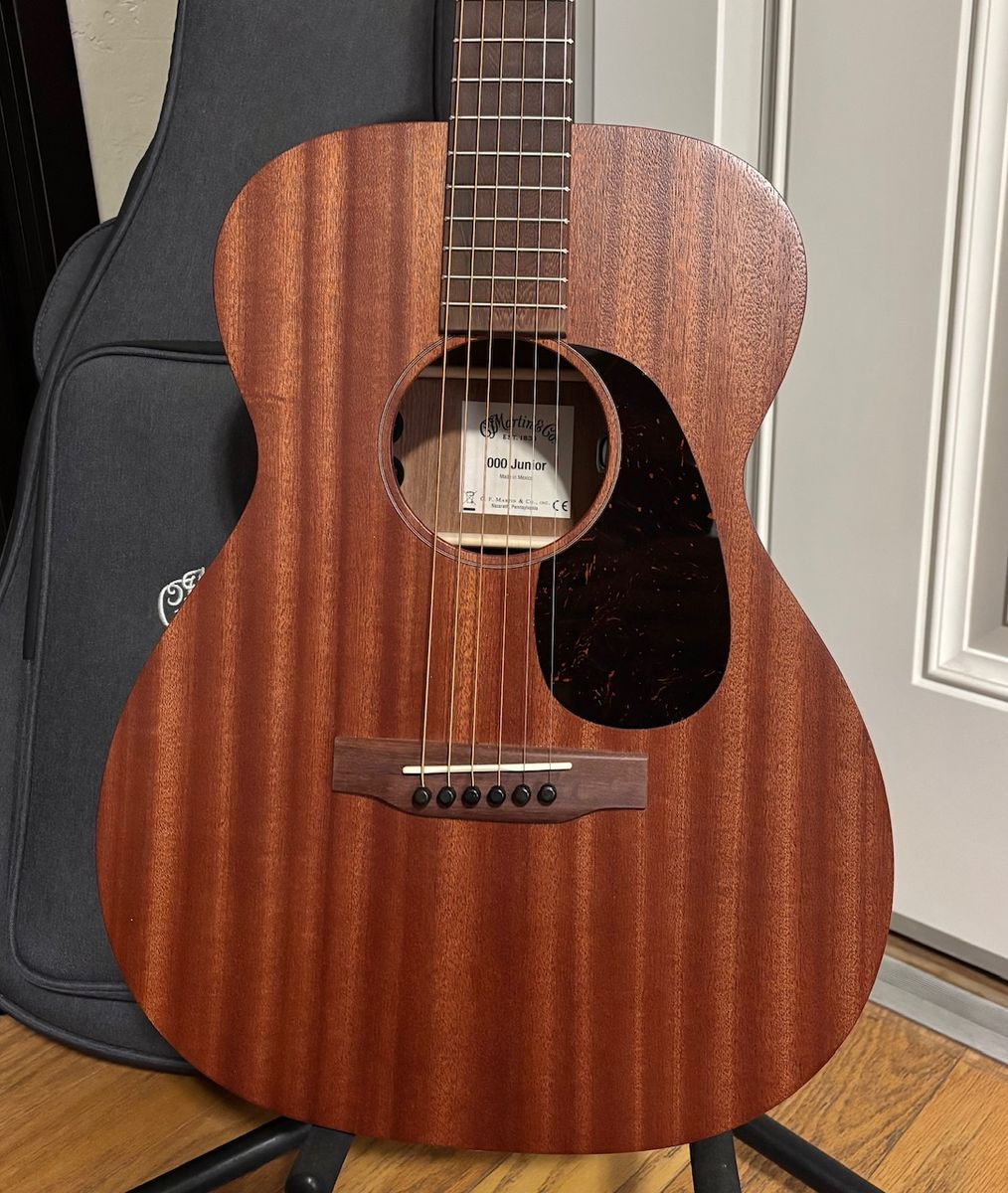 Martin 000 Jr-E (2025)