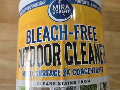 Mira Bright Bleach-Free Outdoor Cleaner, 1 Gallon Multi-Surface 2X Concentrate for Algae, Mold, Dirt