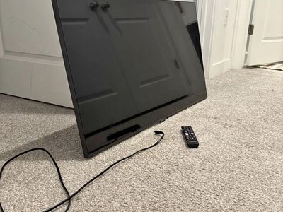 Samsung 43 Flat Screen TV