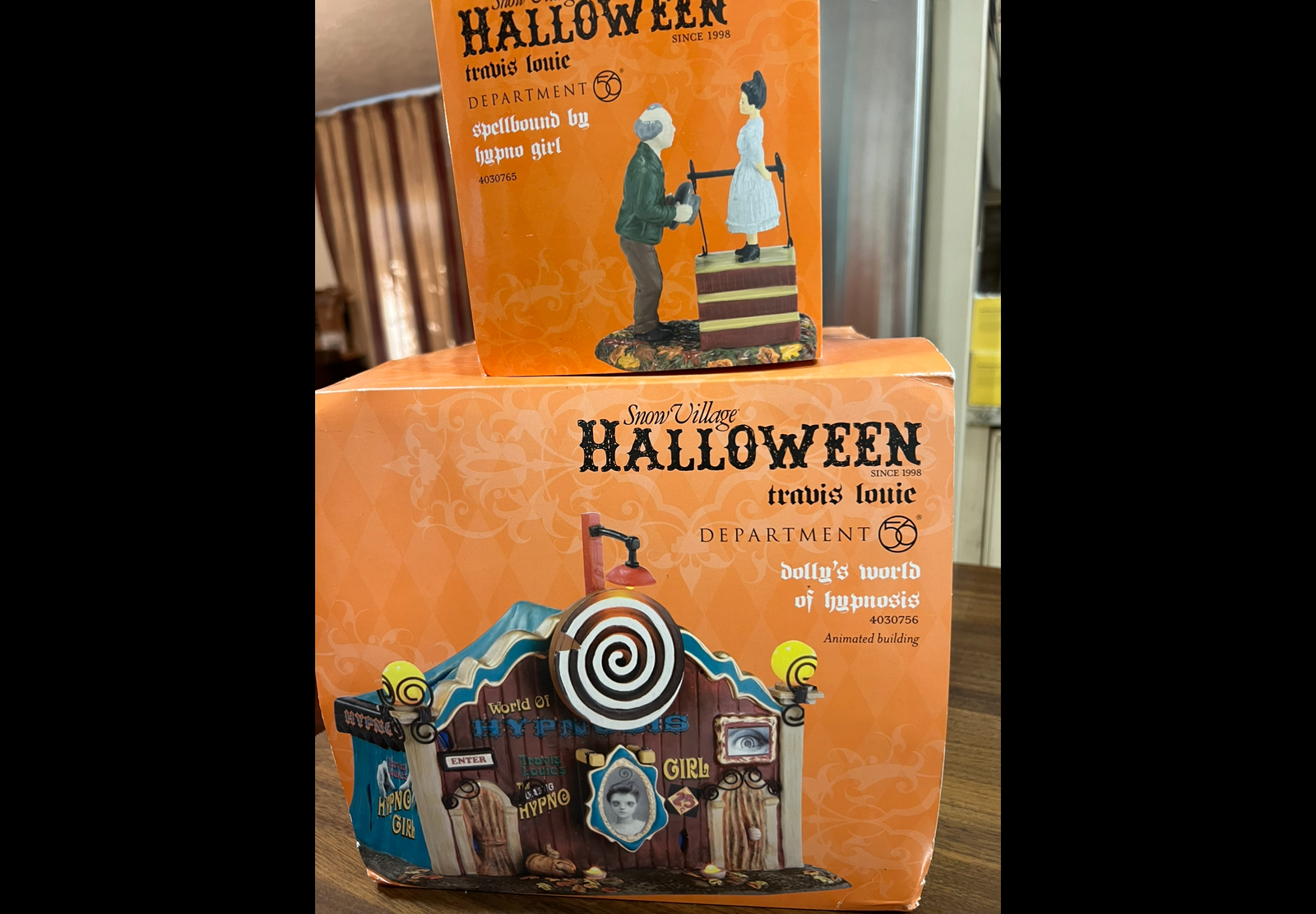 Department 56 Snow Village Halloween Travis Louie’s Dolly’s World of Hypnosis