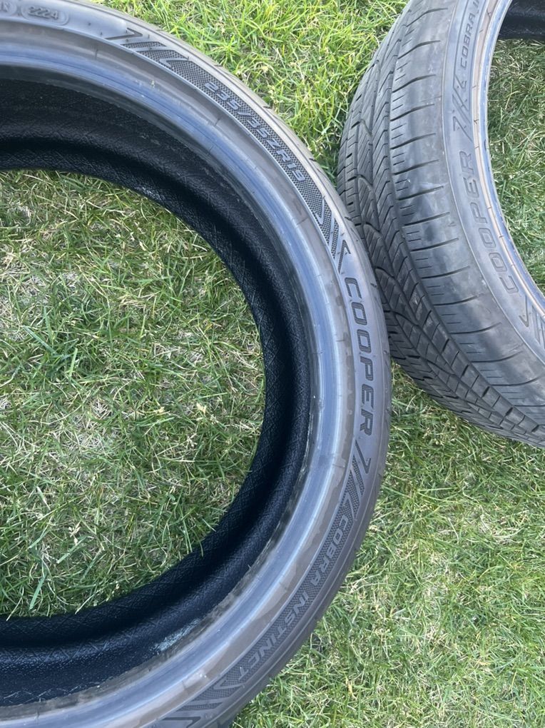 2 Cooper Cobra Instinct Tires 235/35ZR19 -Like New