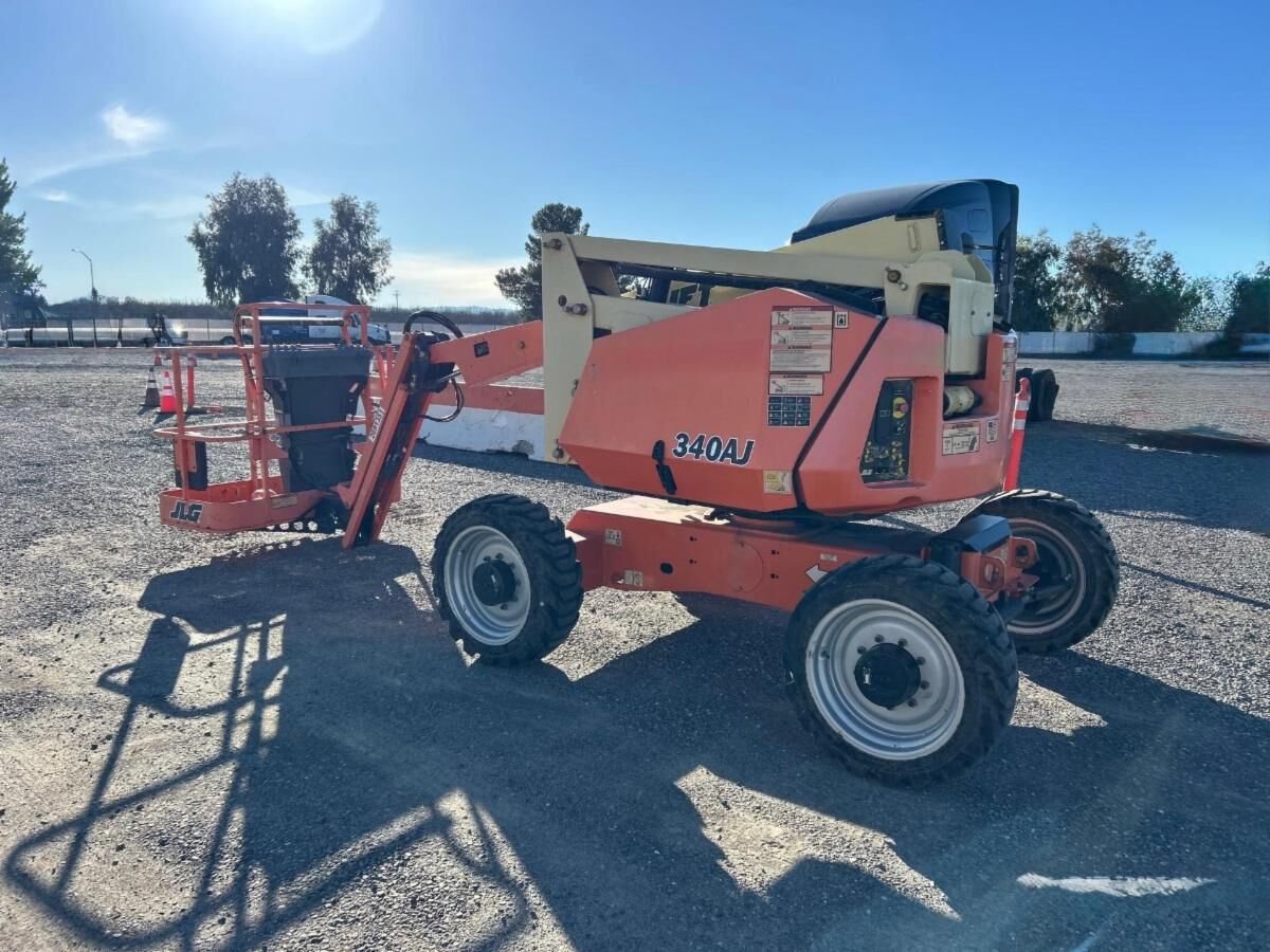 2018 JLG 340AJ Boom Lift
