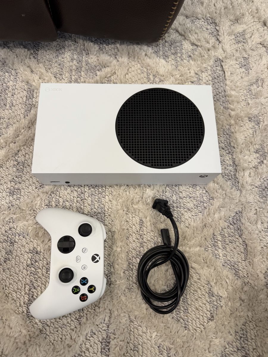 Xbox Series S Console - White, includes 1 Controller & Power Cord