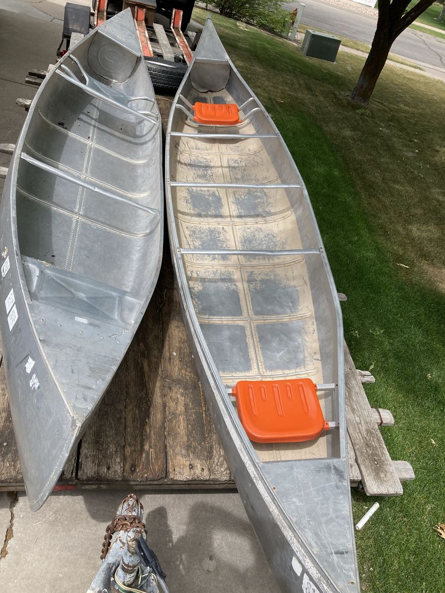 Canoes - Aluminum - 2 avail