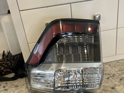Passenger Tail Light 2017 4runner