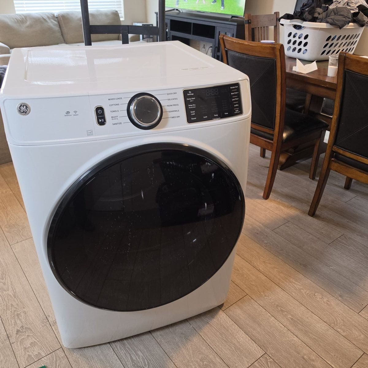 GE Washer and dryer combo