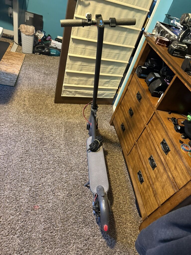 Mii Electric Scooter