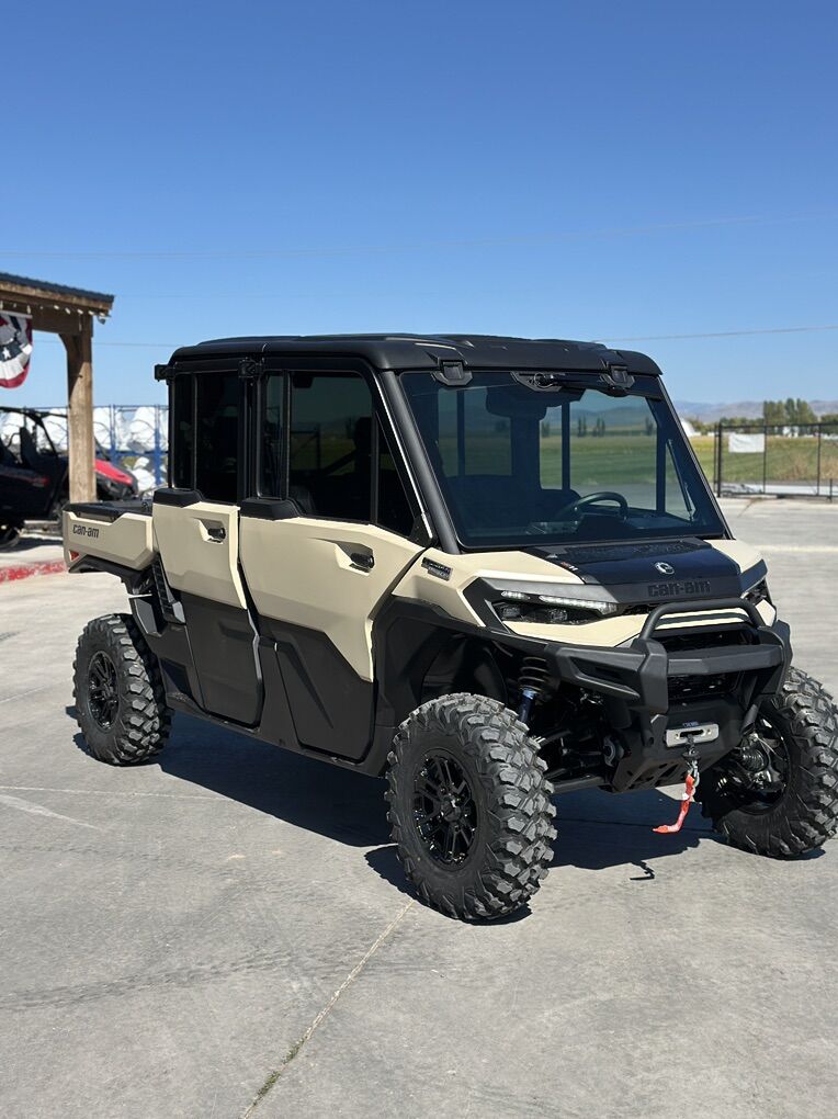 2026 Can-Am Defender Max Limited HD11