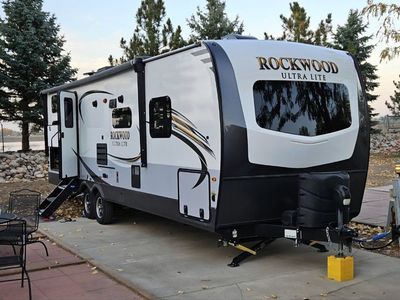2021 Rockwood Ultra Lite Trailer 2706WS - Sleeps 10