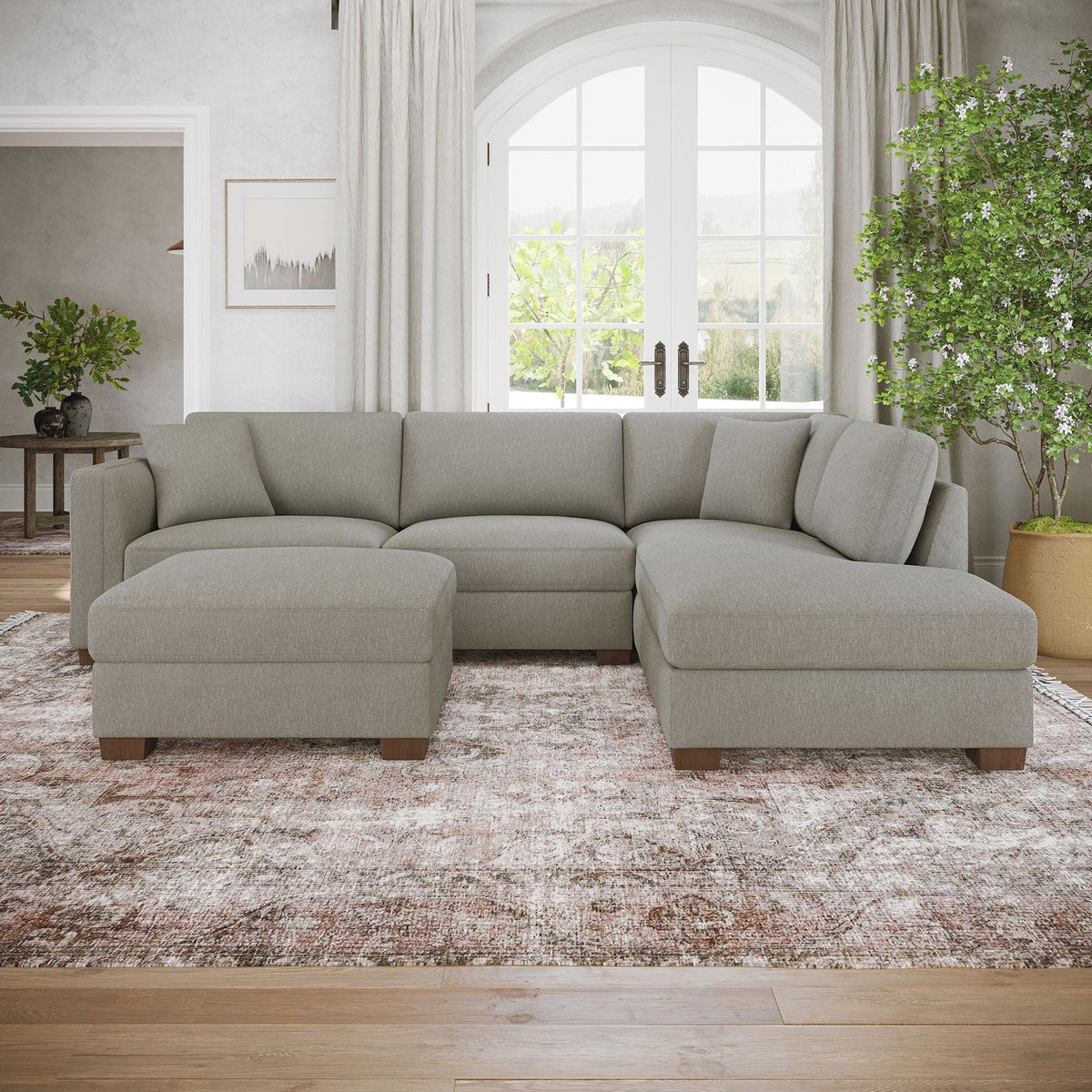 Thomasville Walsen Sectional with Storage Ottoman- New in box