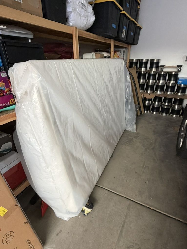 Barely Used Full Size Foqm Mattress