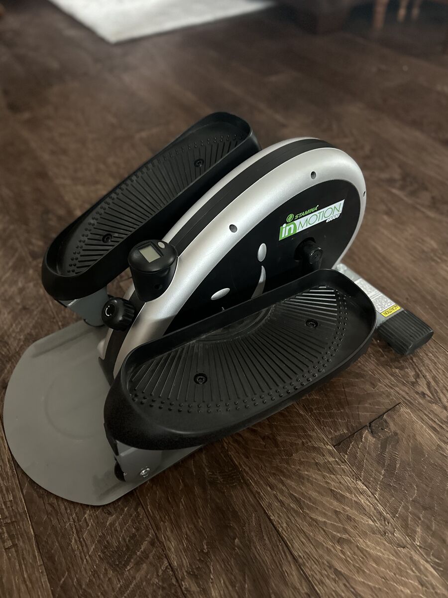 Compact elliptical machine