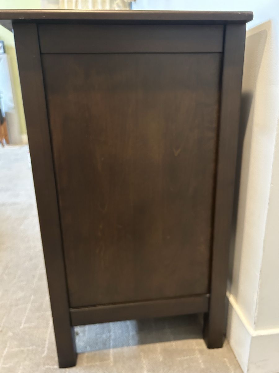Main image 3