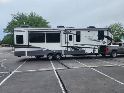 2022 Fifth wheel