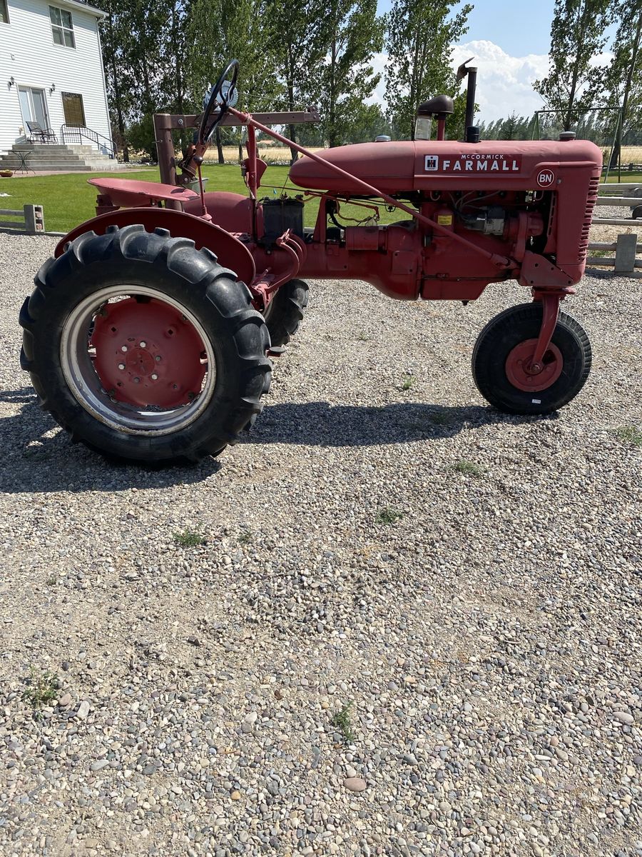 1940's Farmall BN Antique Tractor Farm All B N