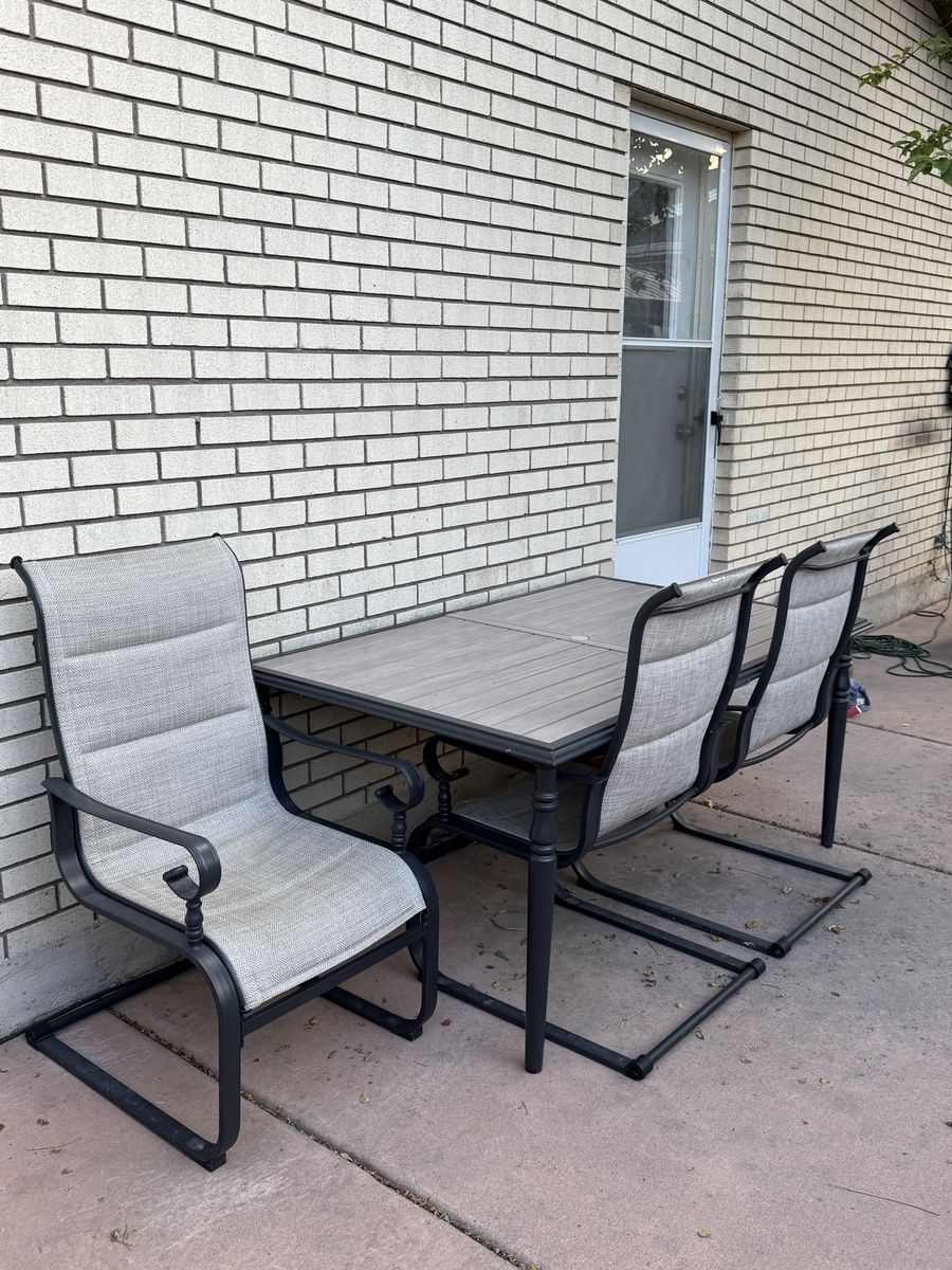 Outdoor Patio Dining Set with 6 Sling Chairs & Rectangular Table, Metal Frame, Gray/Black