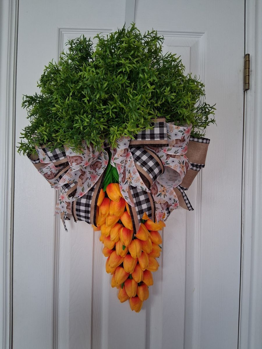 (NEW) HANDMADE SPRING TULIP CARROT WREATH $70 FLORALS DECOR DESIGN?