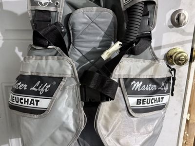Beuchat Master Lift Scuba Diving BCD Buoyancy Compensator Vest - Grey