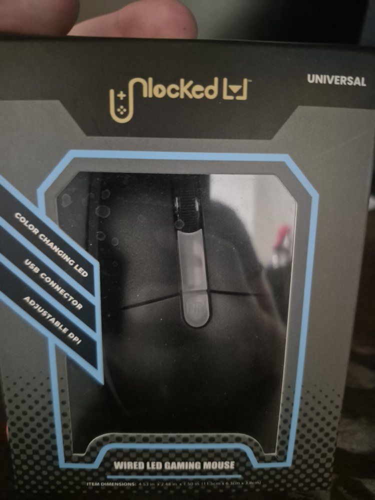 Unlocked LV Universal Wired LED Gaming Mouse - Adjustable DPI