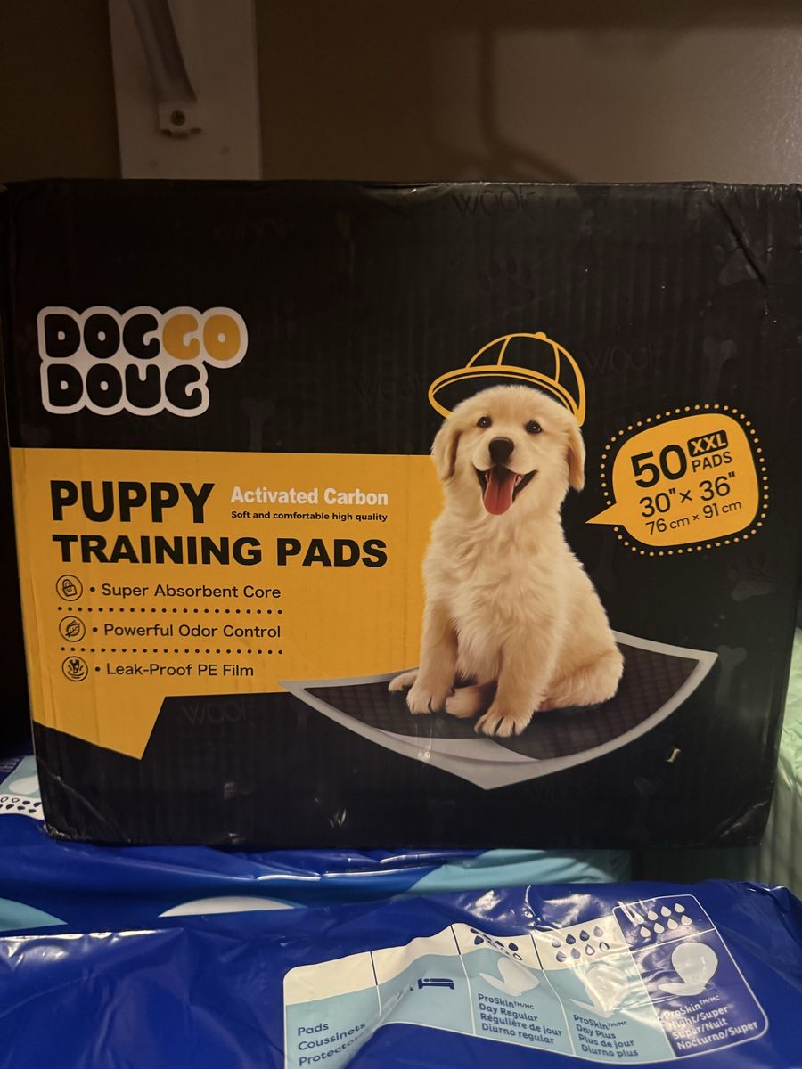 Doggo Doug XXL Activated Carbon Puppy Training Pads - 50 Count (30" x 36")