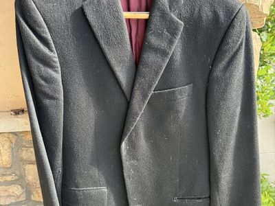 Saks Fifth Avenue Black Cashmere Sport Coat Men's Size 40R, Two-Button, Made in Canada