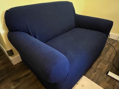 Twin hide-a-bed / Love seat w/cover