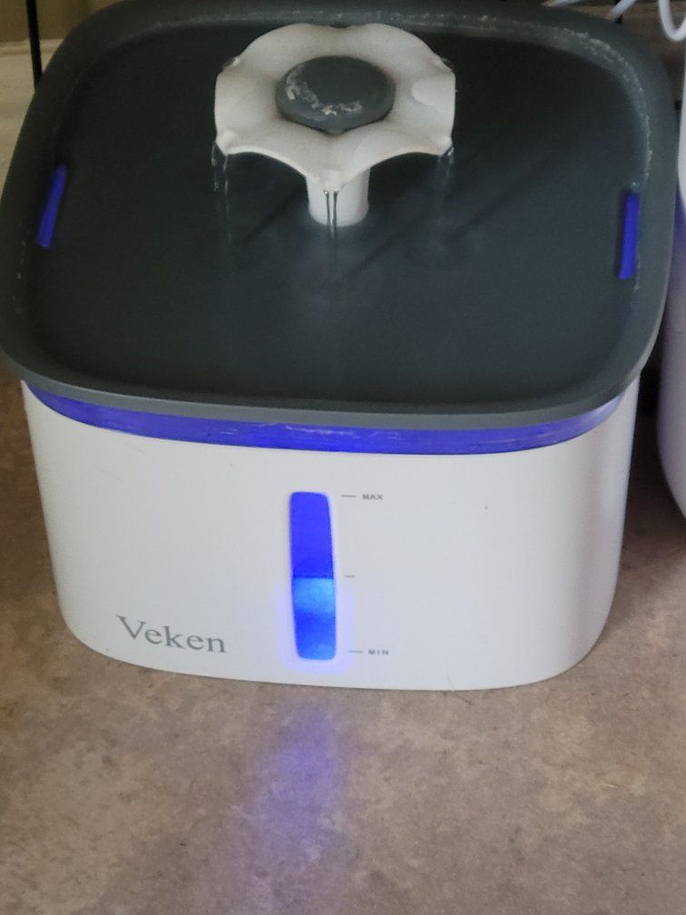 Veken Pet Water Fountain, Automatic Drinking Dispenser for Cats & Dogs - White/Grey, LED Light