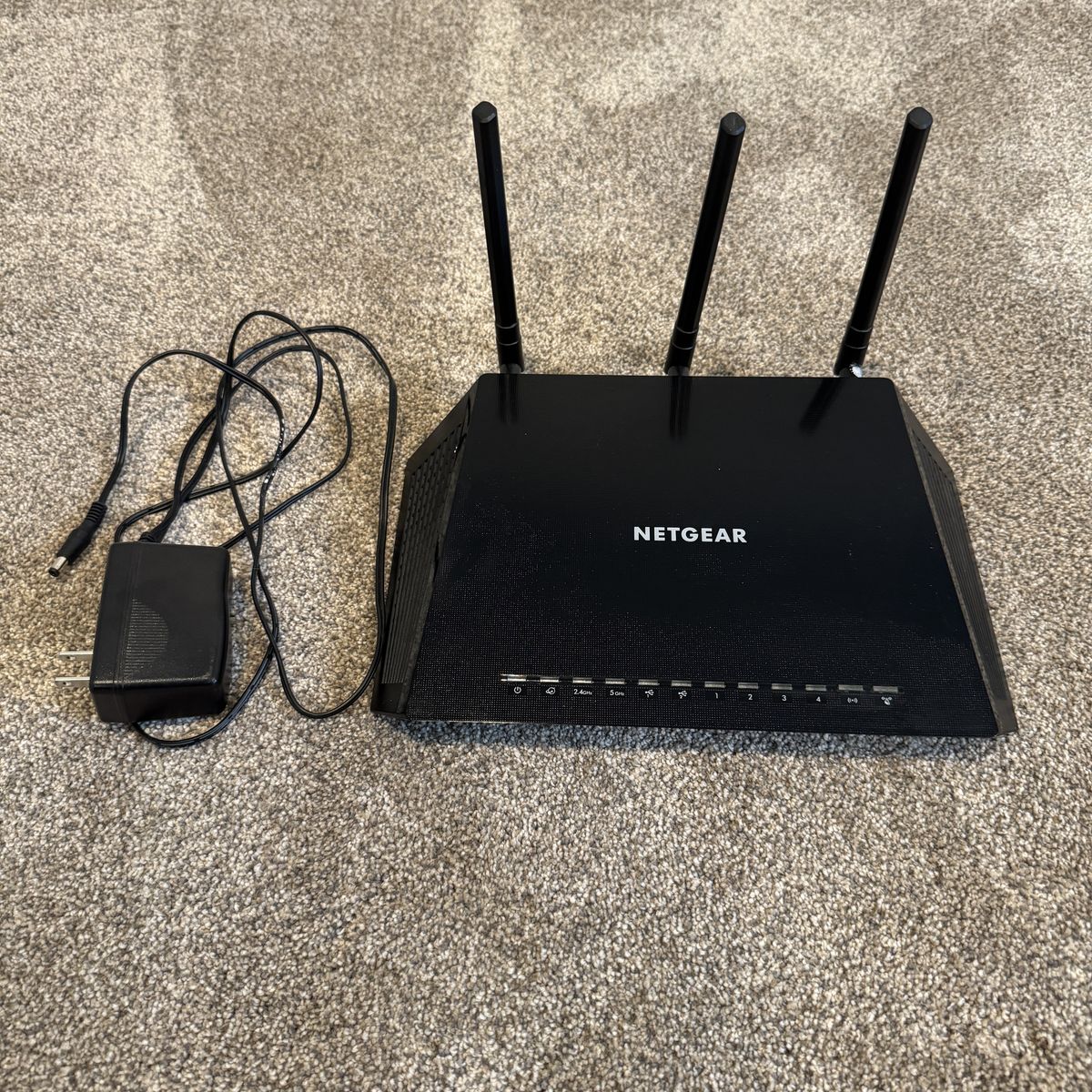 Netgear AC1750 Smart WiFi 5 Router, Model R6400