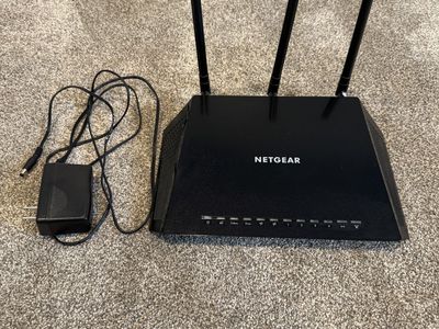 Netgear AC1750 Smart WiFi 5 Router, Model R6400