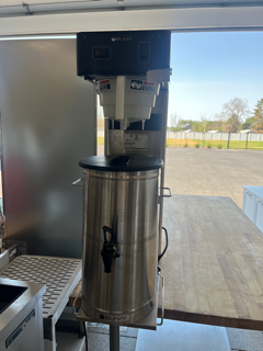 Bunn TB3 3-Gal Iced Tea Brewer + Dispenser