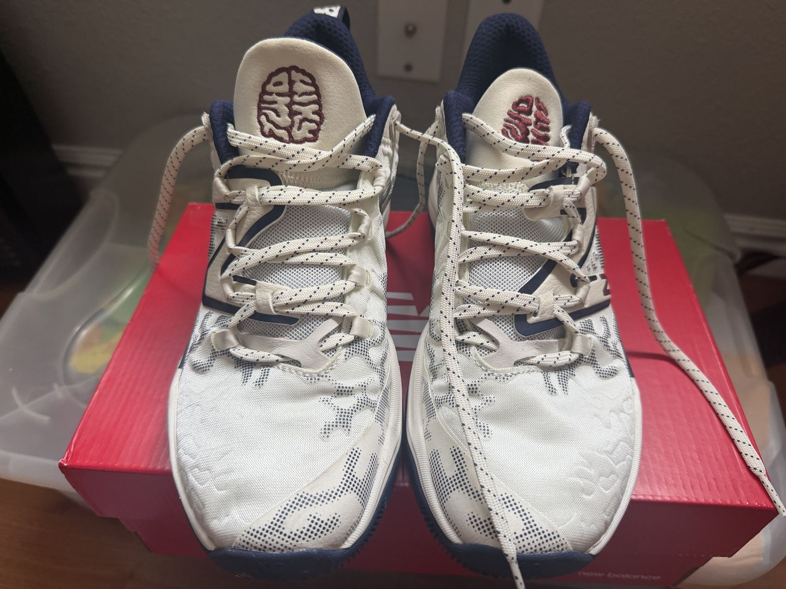 New Balance FuelCell White/Navy Blue Basketball Shoes Men's Size 8.5