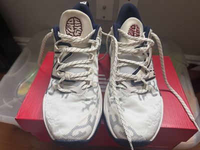 New Balance FuelCell White/Navy Blue Basketball Shoes Men's Size 8.5