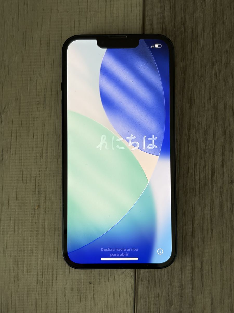 iPhone 13 128GB with 2 Cases & Screen Protector (Midnight)