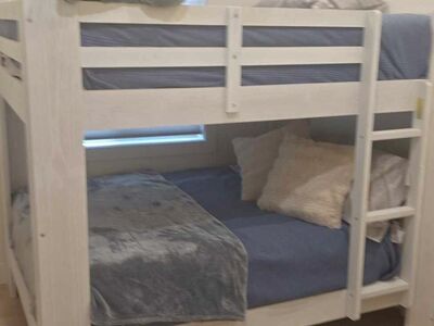 bunk bed, nearly brand new, heavy duty, double x2