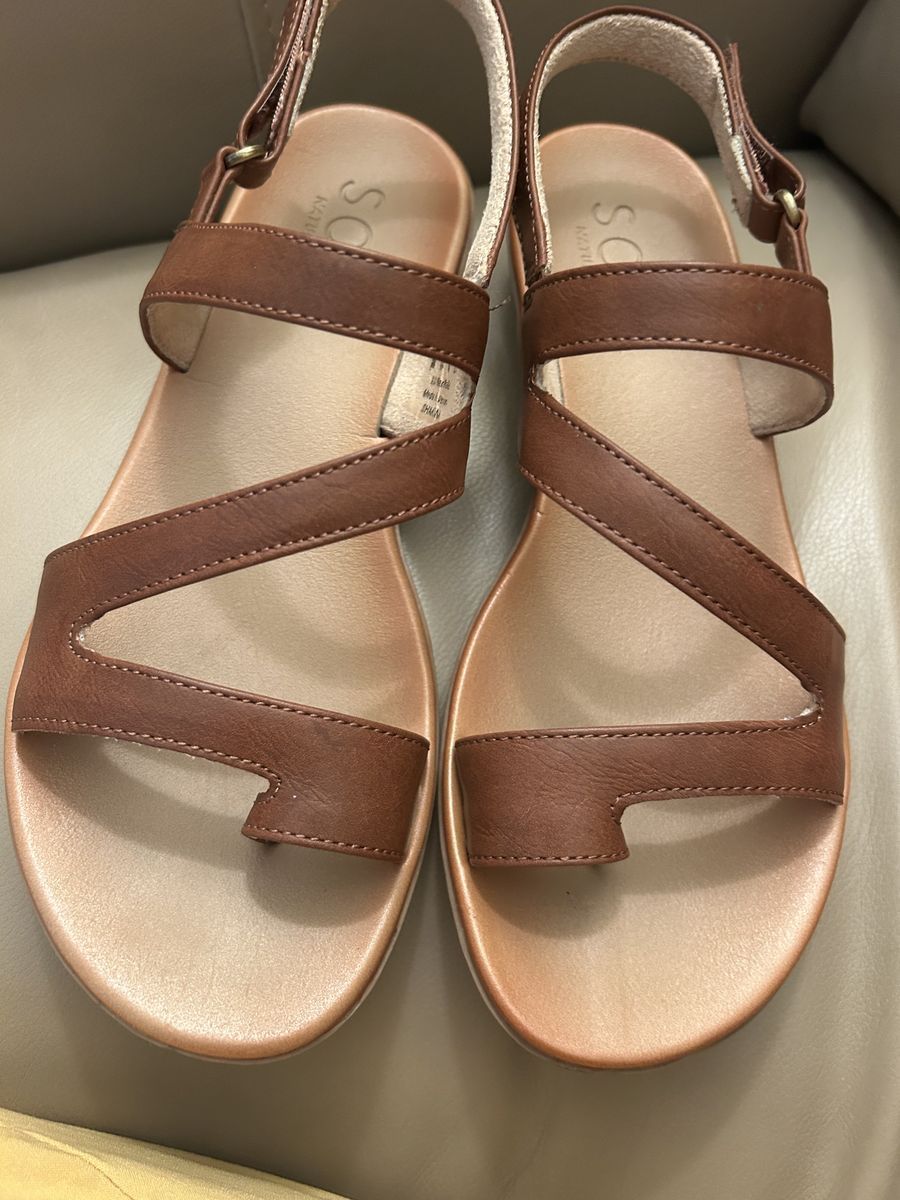Women's sandals and purse
