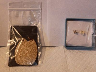 *EARRINGS FOR SALE*
Cute Elephant Gold-Tone Stud Earrings - New in Box