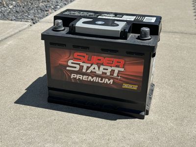 Super Start Premium 12-Volt Standard Lead Flooded Top Post Battery 600 CCA