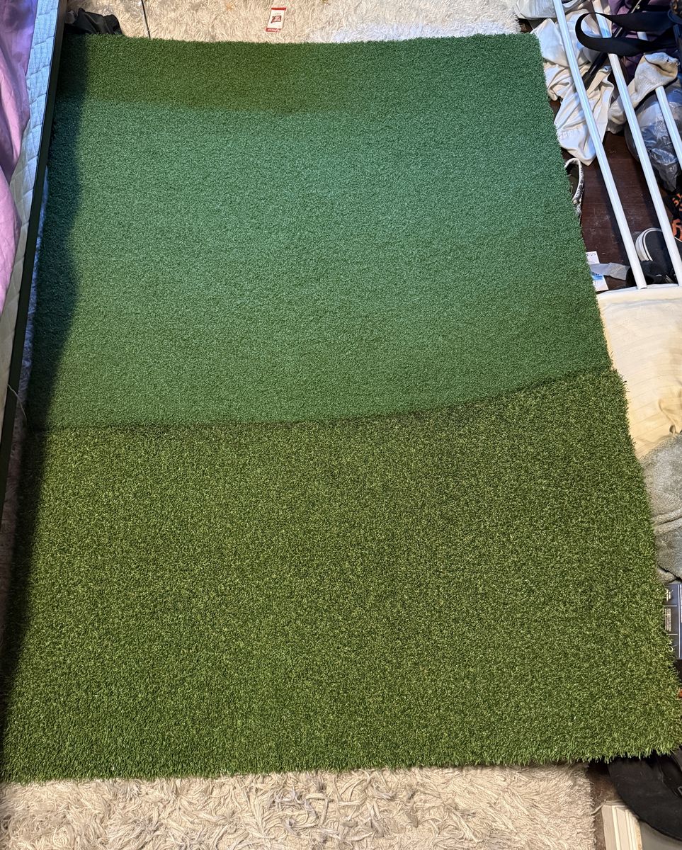 Golf simulator mat